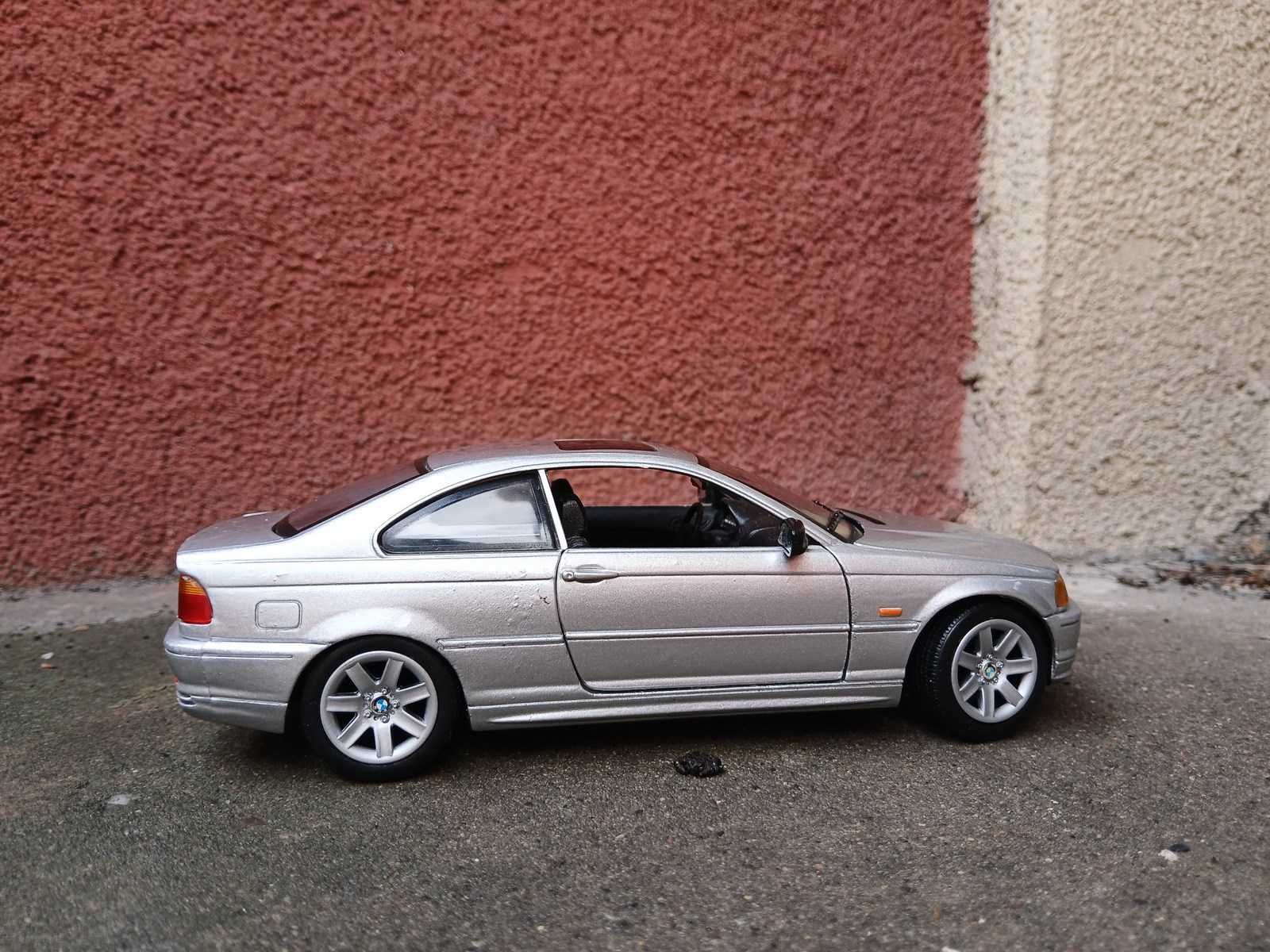 BMW 328Ci E46 Coupe 1:24 Motormax srebrna model samochodu