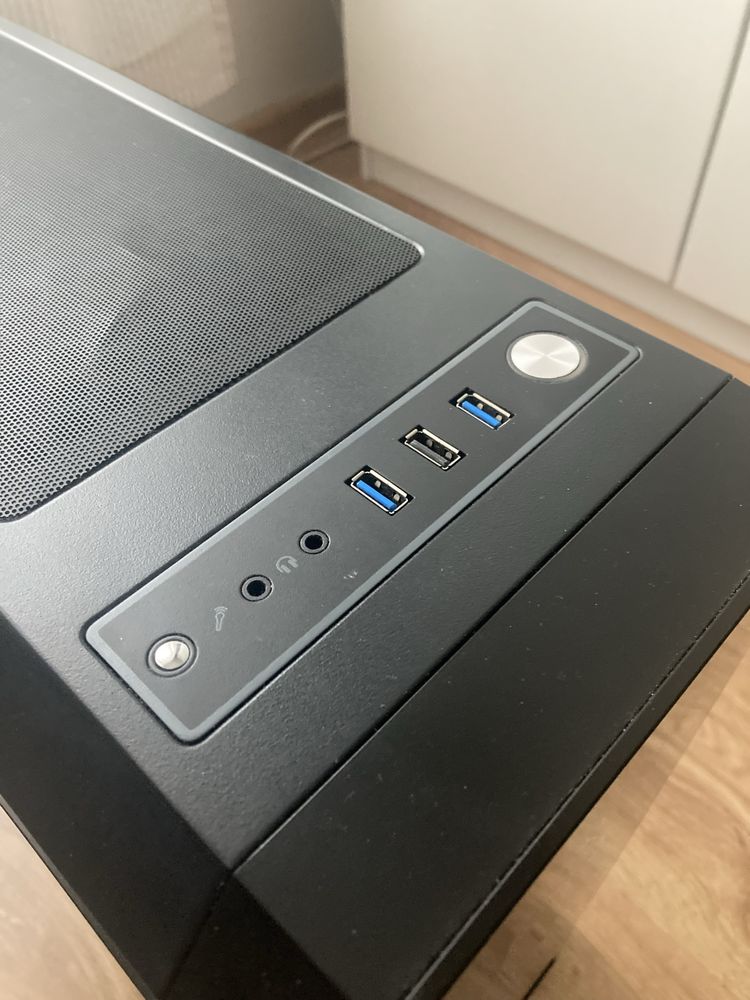 Komputer stacjonarny / NVIDIA GeForce RTX 3060 Ti
