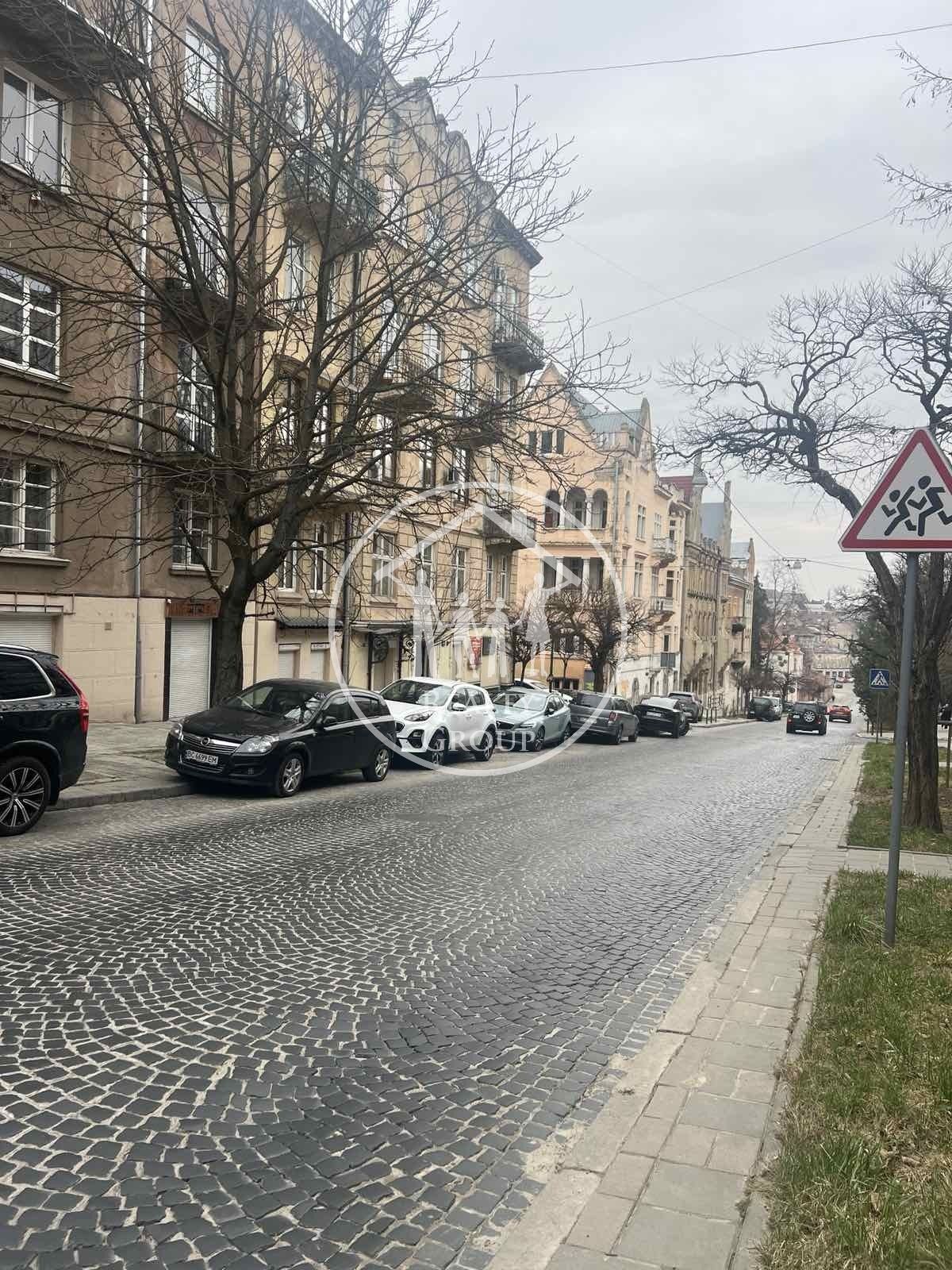 Квартира в елітному районі Львова Г.  Майдану на 144м2!