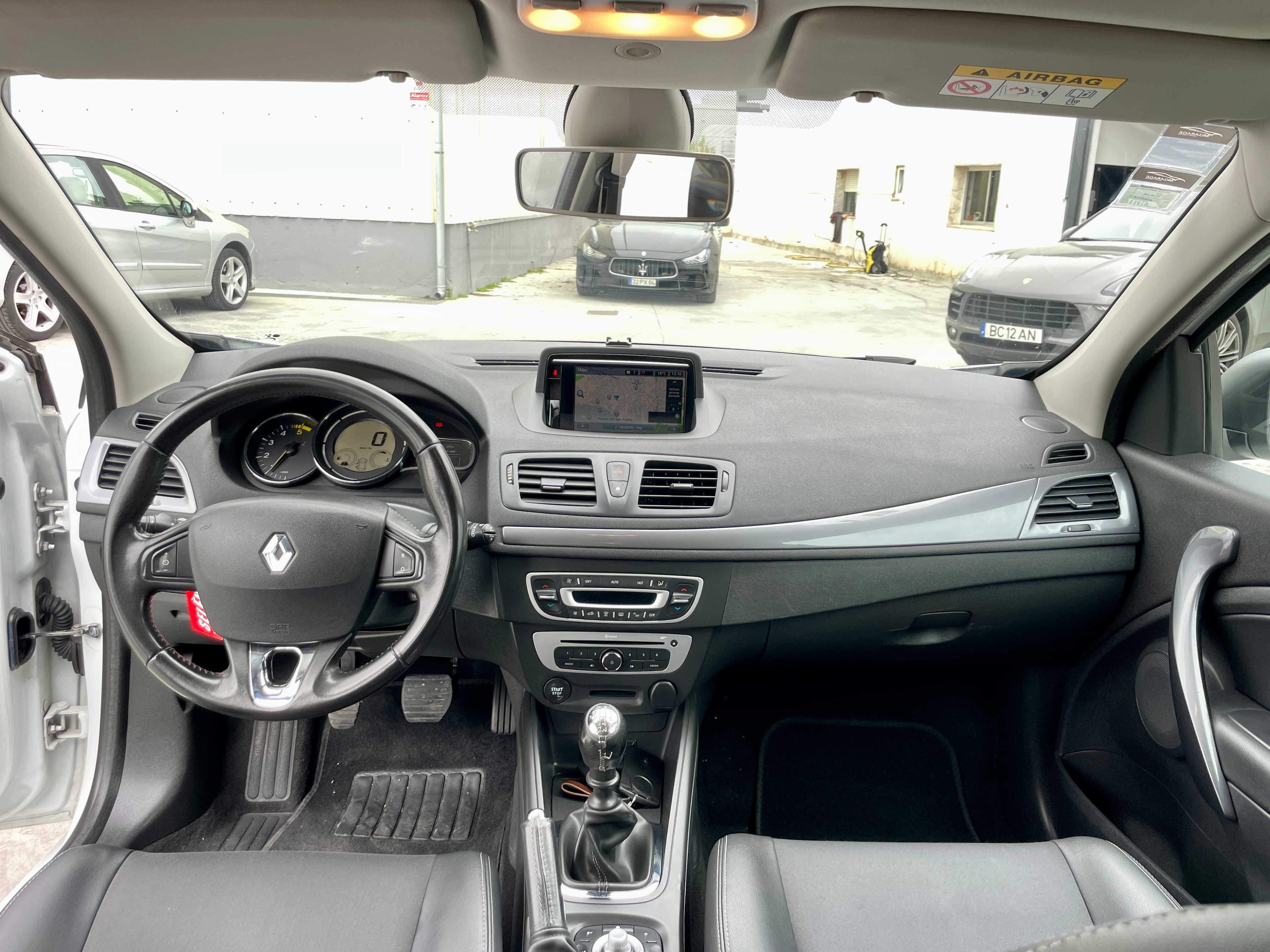 Renault Mégane Dynamiqué S 1.5dCi GPS+Pele c/Garantia - 176€ p/mês