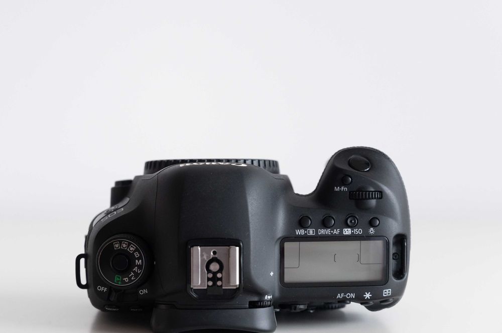 Canon EOS 5D Mark IV - Corpo (Full-Frame) - Excelente Estado