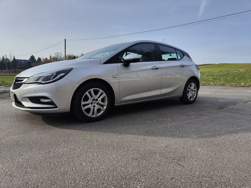 Opel Astra K 2017r 1.6 CDTI 110KM