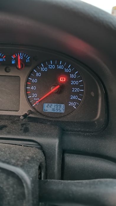 Volkswagen Passat B5 1.6 beznzyna