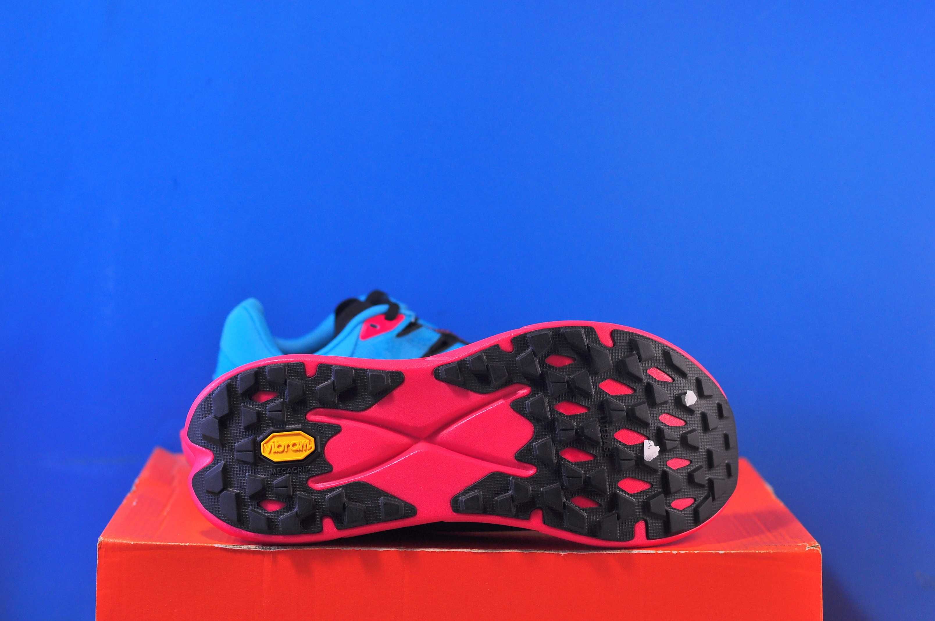 Кросівки Hoka One One Tecton X , One One Tecton X 2 Low Cherries