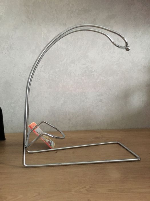 Nowy metalowy stojak na butelki/wino