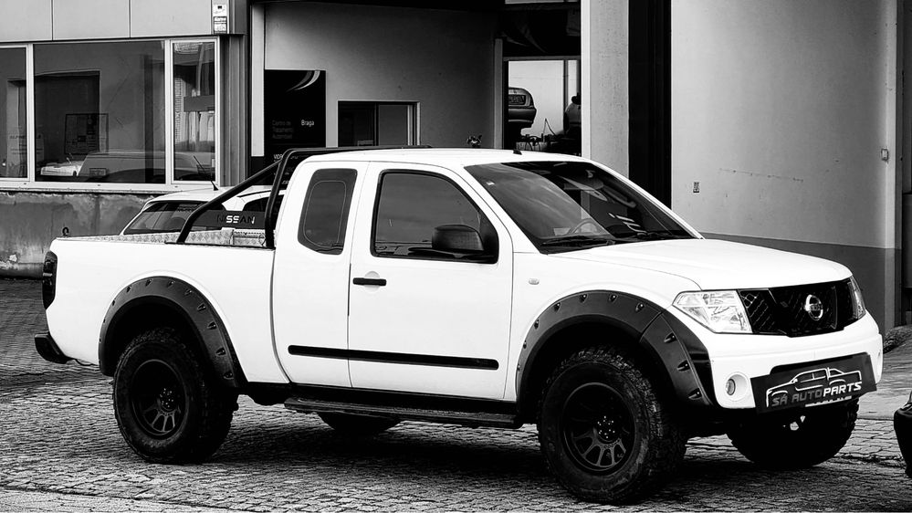 ABAS DO GUARDA-LAMAS NISSAN NAVARA D40