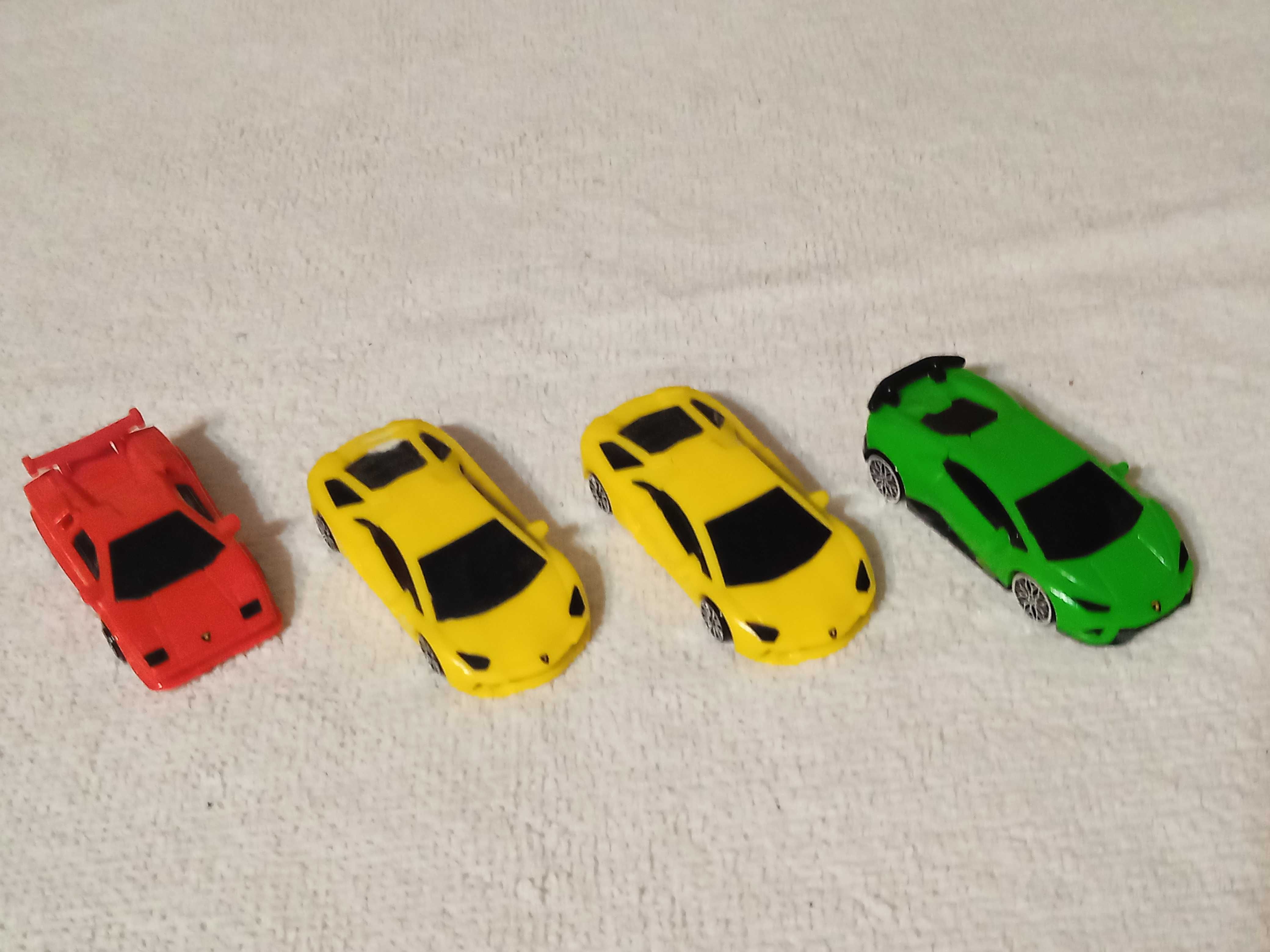 4 modele Lamborghini 1/64