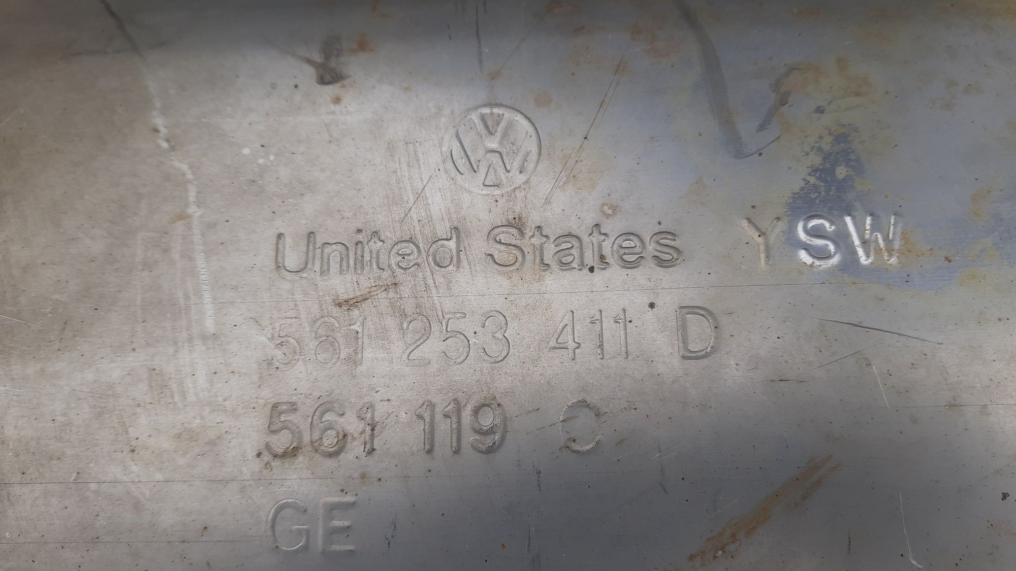 Глушник вихлопна система vw ag 561253181BA  561253611E 561253411D