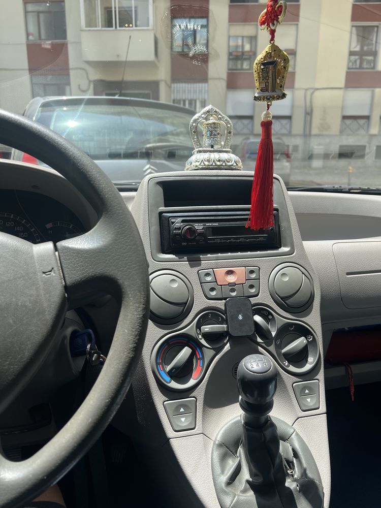 Carros fiat panda