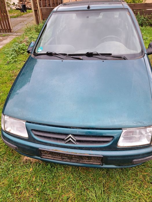 Citroen Saxo z klimatyzacją  na części jeżdżący
