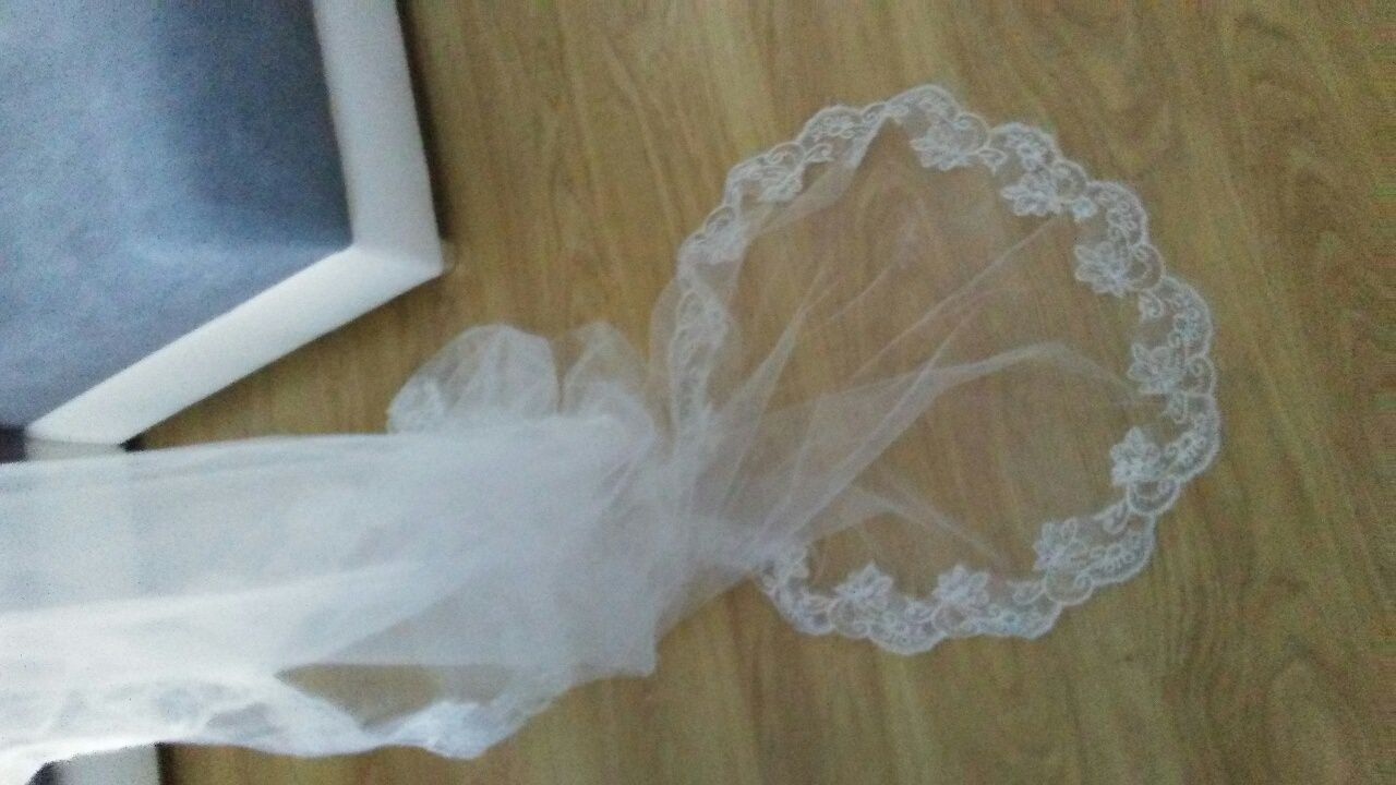Welon biały ślubny katedralny koronka/koraliki 2,5 m x1,5 m