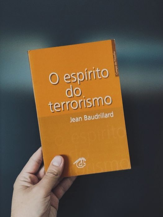 O Espírito do Terrorismo (Jean Baudrillard)