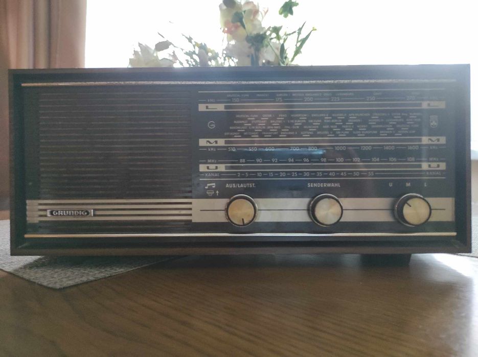 Kolekcjonerskie radio Grundig
