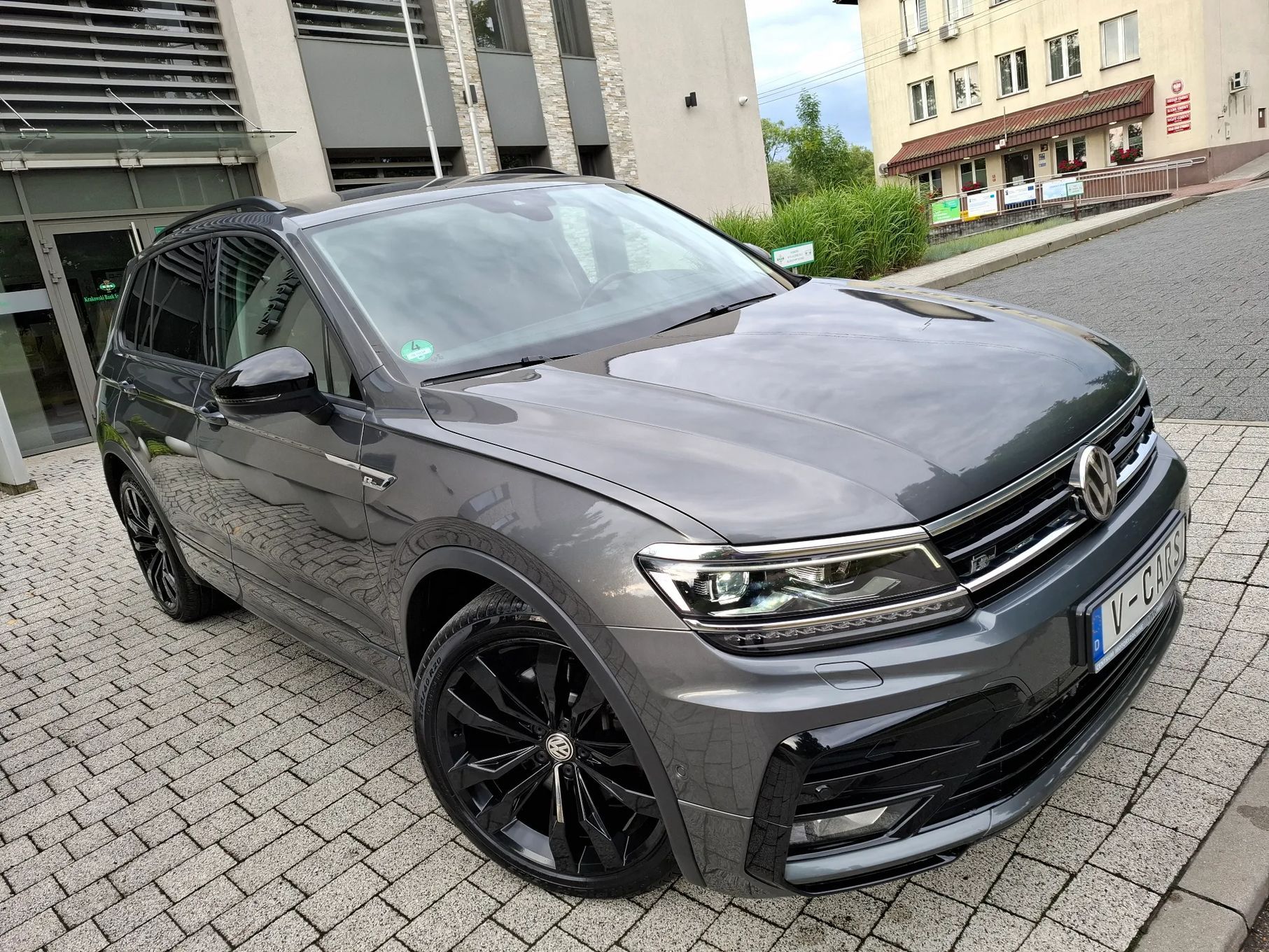 Volkswagen Tiguan R-Line! Black edition! 65 tyś.km! Full opcja! 4x4! 190KM! F-ra Vat!