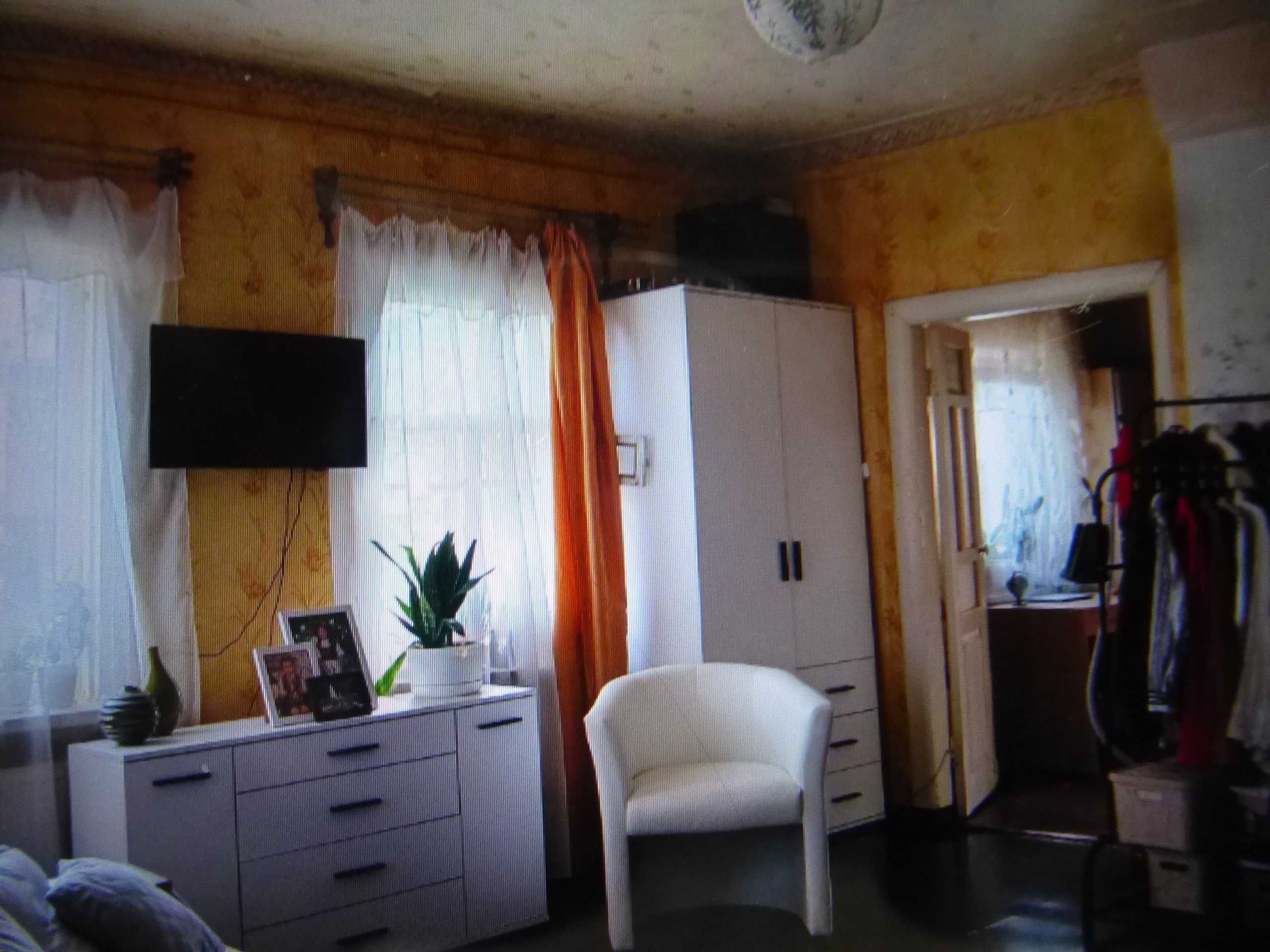 Продам квартиру в центре Змиева