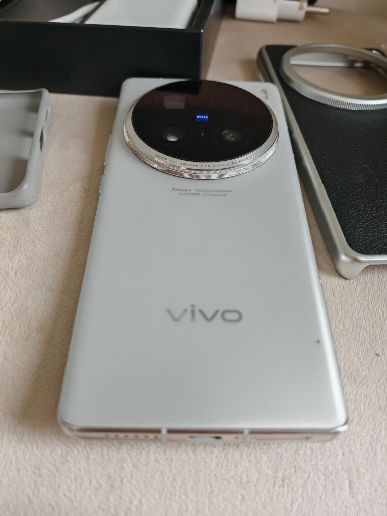 Vivo x100 ultra 16/512gb jak nowy zestaw