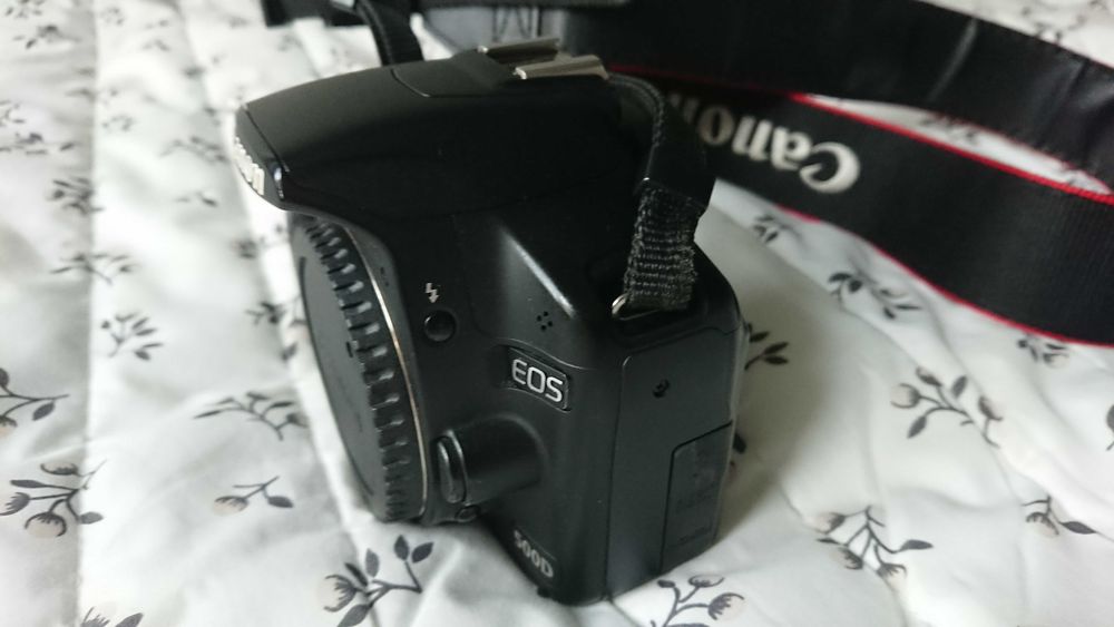 Canon EOS 500D body