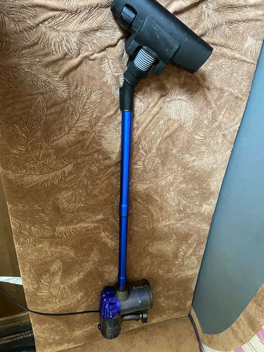 Пилосос- ручка Clatronik