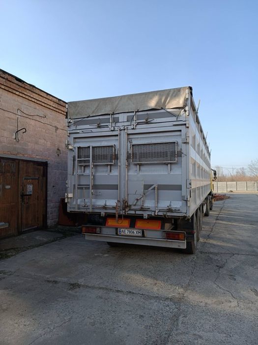 Самосвал напівпричеп зерновоз Schmitz S-01