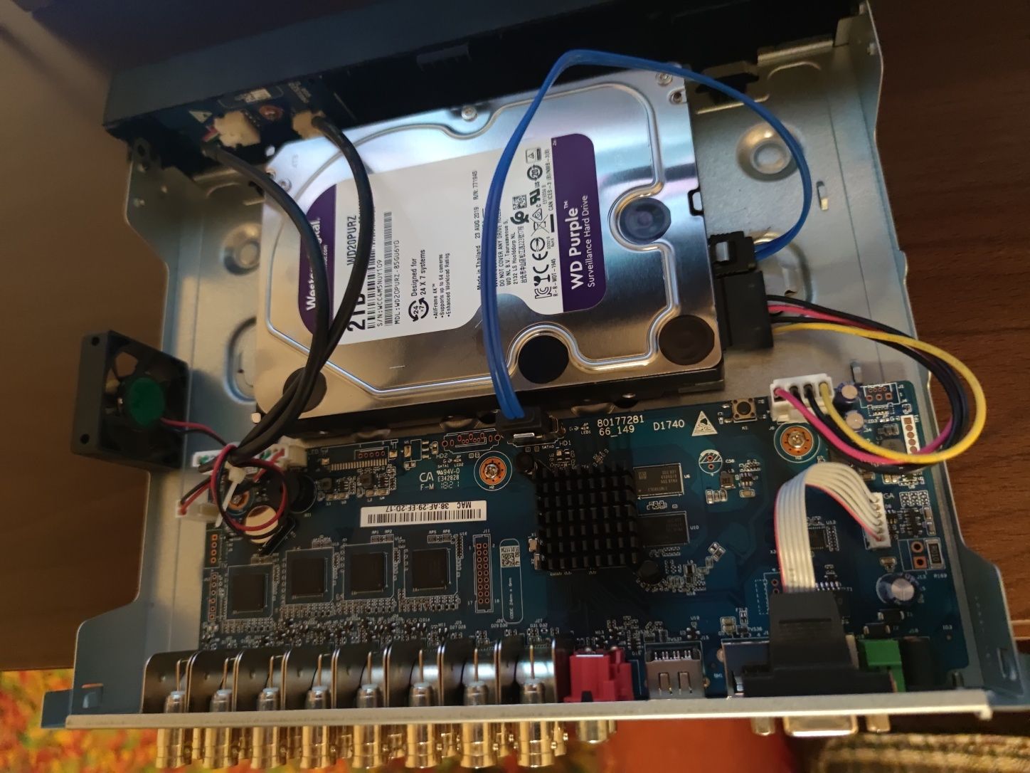 Видеорегистратор Dahua XVR4116HS-X + 2tb wd20purz