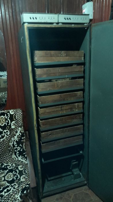 Инкубатор автоматический