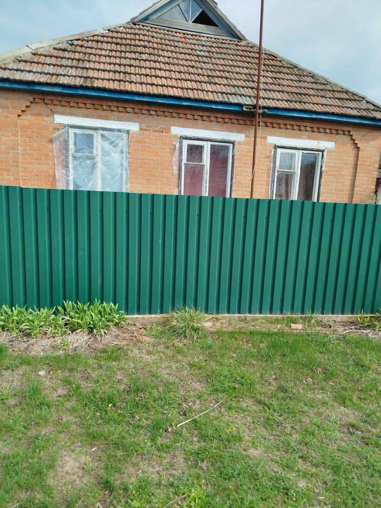 Продаж будинку з великой земельной ділянкою