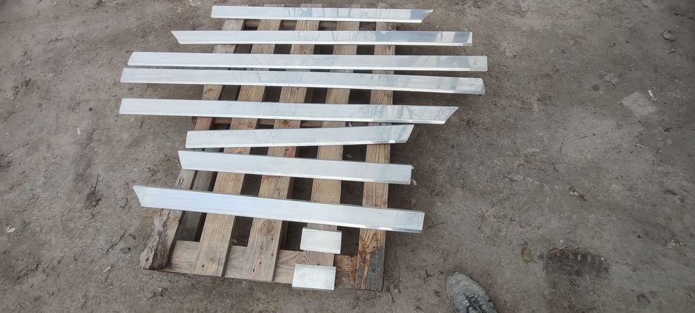 Накладка молдінга спрінтер 906