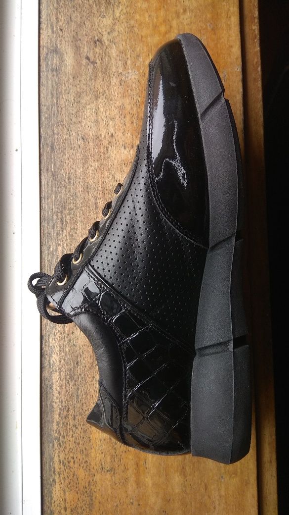 Sapatos / sapatilhas 39 marca José Alves