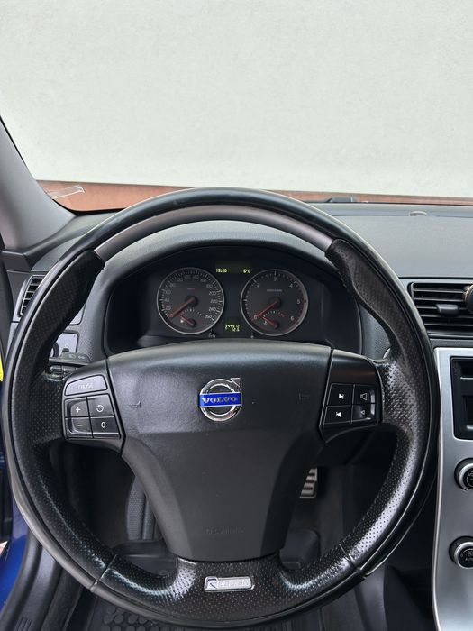 Volvo v50 (вольво в50) 2.0 2007