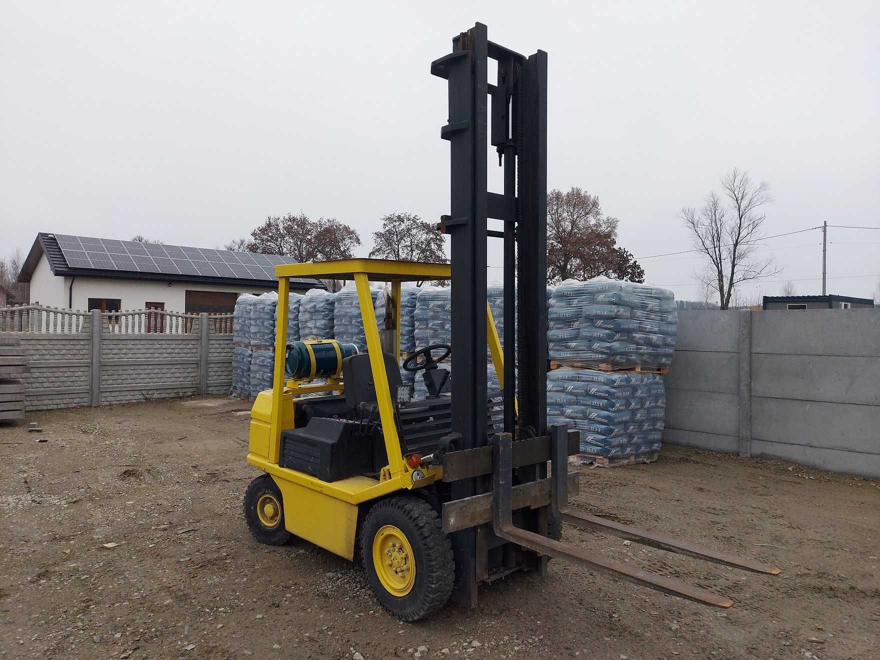 Wózek widłowy 2,5t Eagle Gaz koła pompowane, zamiana