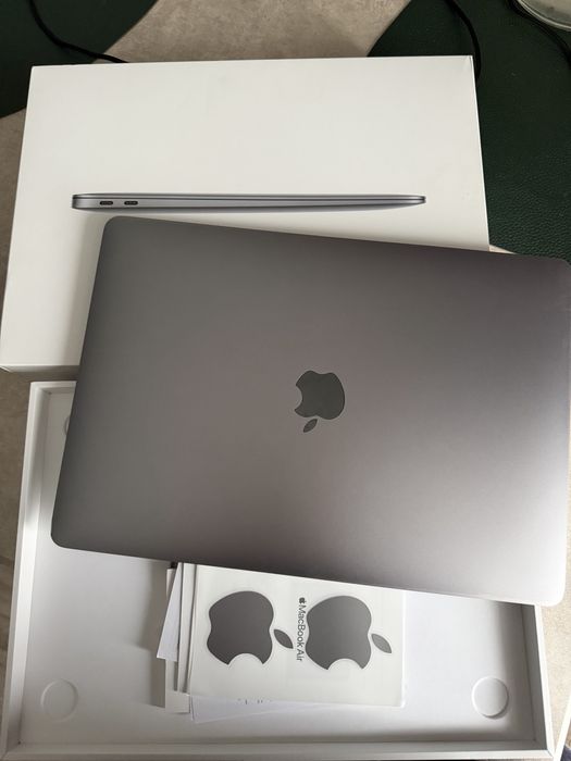 Macbook air M1 13