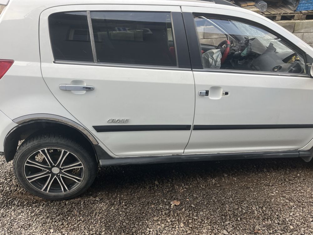 Geely mk mk cross розборка запчастини