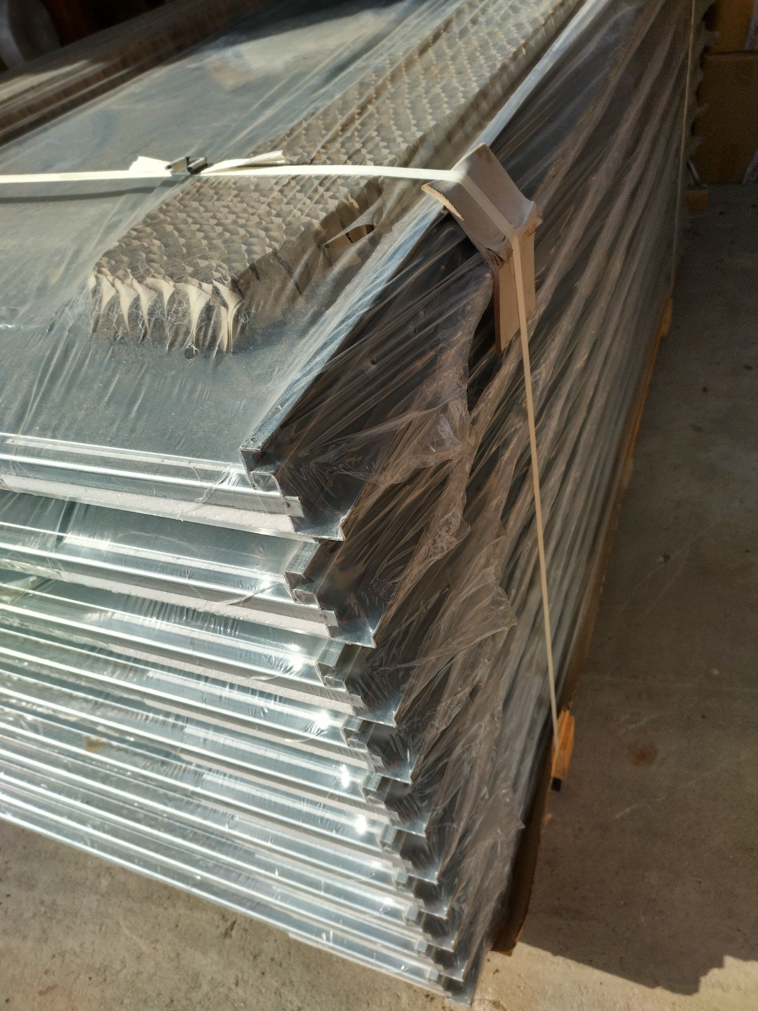 drzwi metalowe Hormann 90 L/P ocynkowane zewnętrzne 580 zł nowe