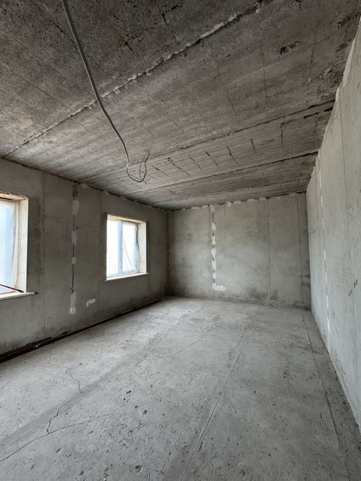 Продаж 2-х будинків у Великій Коренихі по ціні одного!