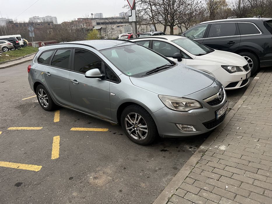 Opel astra j 2011 1.7