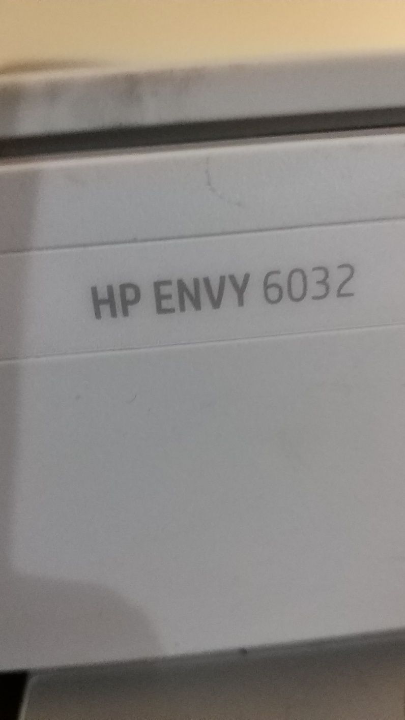 Vendo impressora HP ENVY  a laser