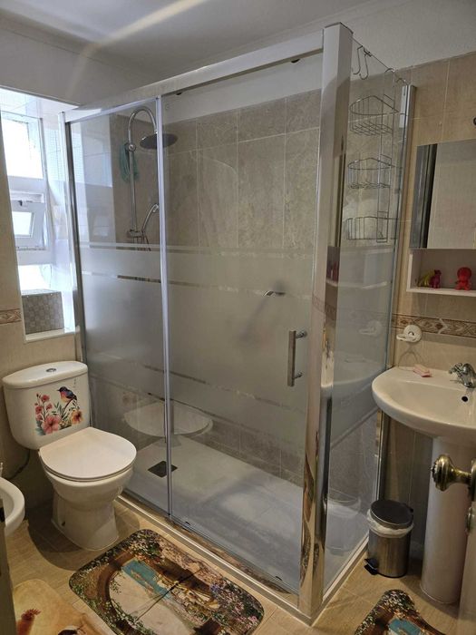 Procura-se Cuidadora para Idosa com Alzheimer