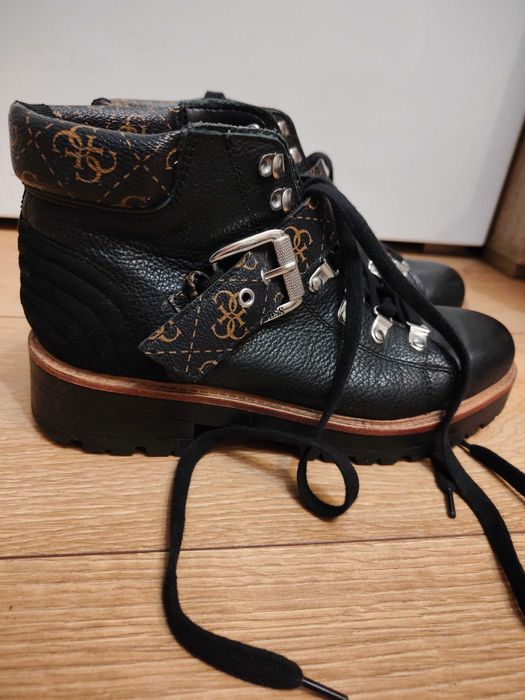 Buty trapery Guess