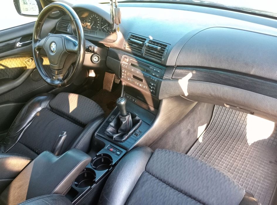 Продам BMW 320i 2.0л
