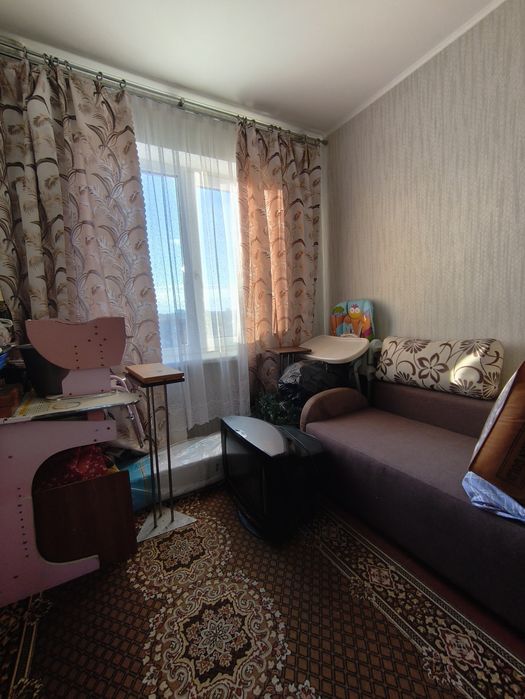 Гарна квартира ,р-н Червоний міст