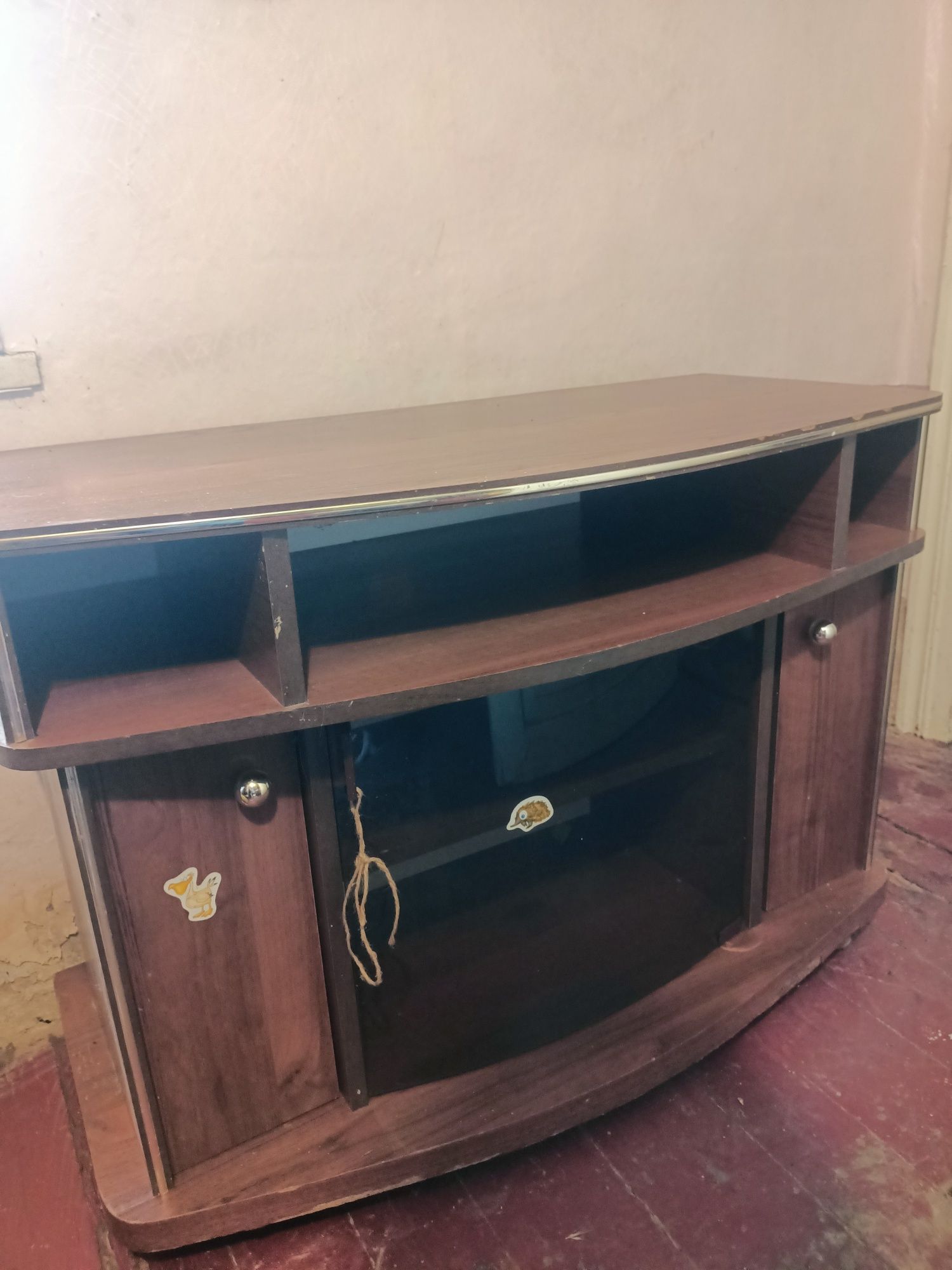 Тумбочка під та 220 грн