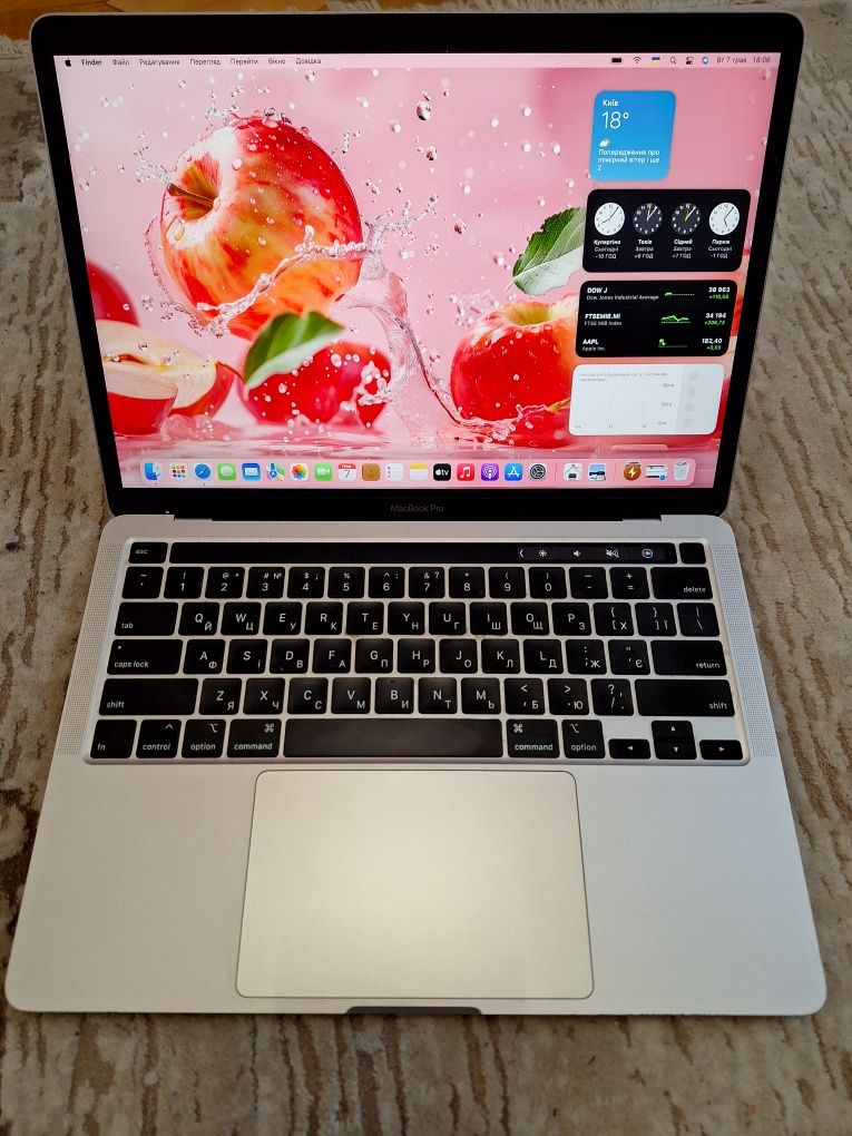 MacBook Pro 13" 2020 р Core i5 /8 gb/256 акумулятор новий