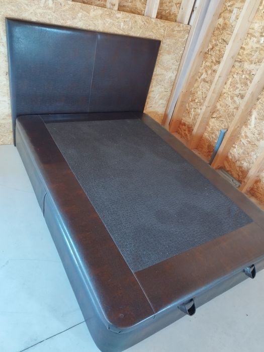 Somier com cabeceira