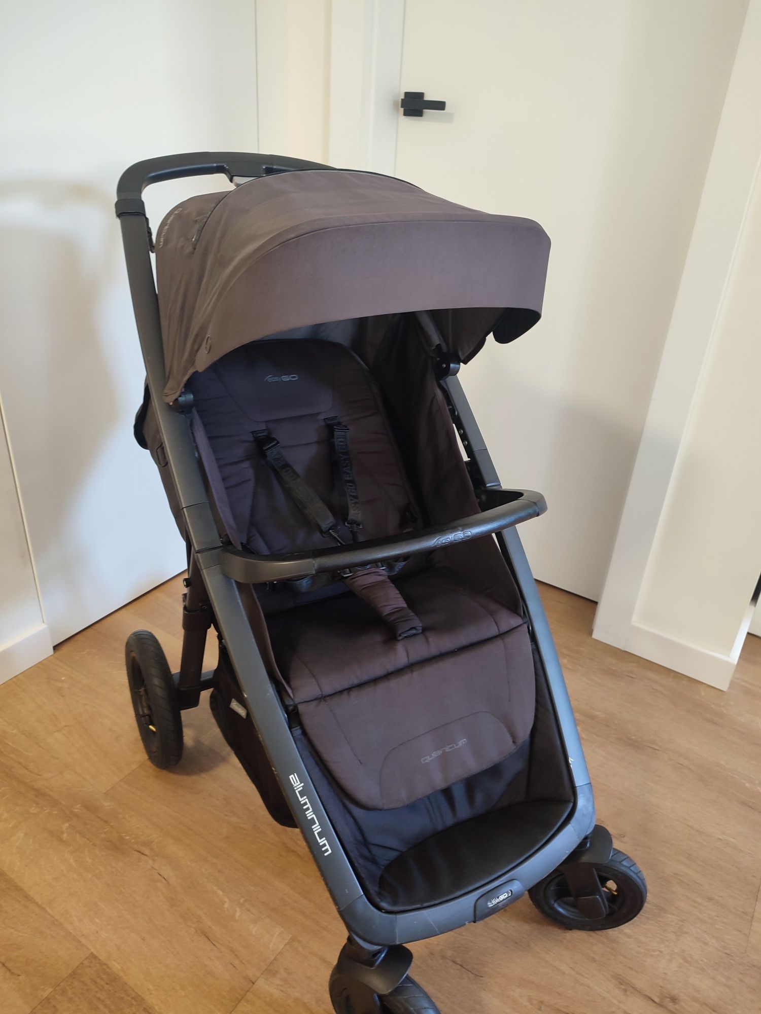 Wózek spacerowy EasyGo Quantum czarny