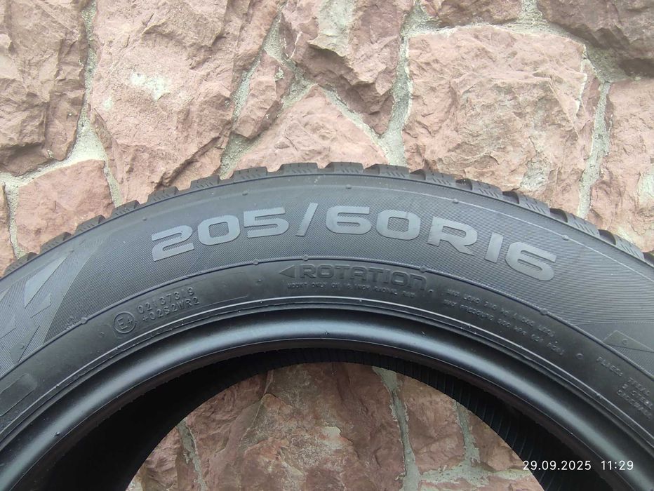 2023р. "Зимові" 205/60r16. NOKIAN TYRES SNOWPROFF2. 5 мм.