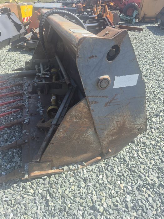Mocna Łyżka otwierana 2,1 m  krokodyl do Ładowarki teleskopowej trakto