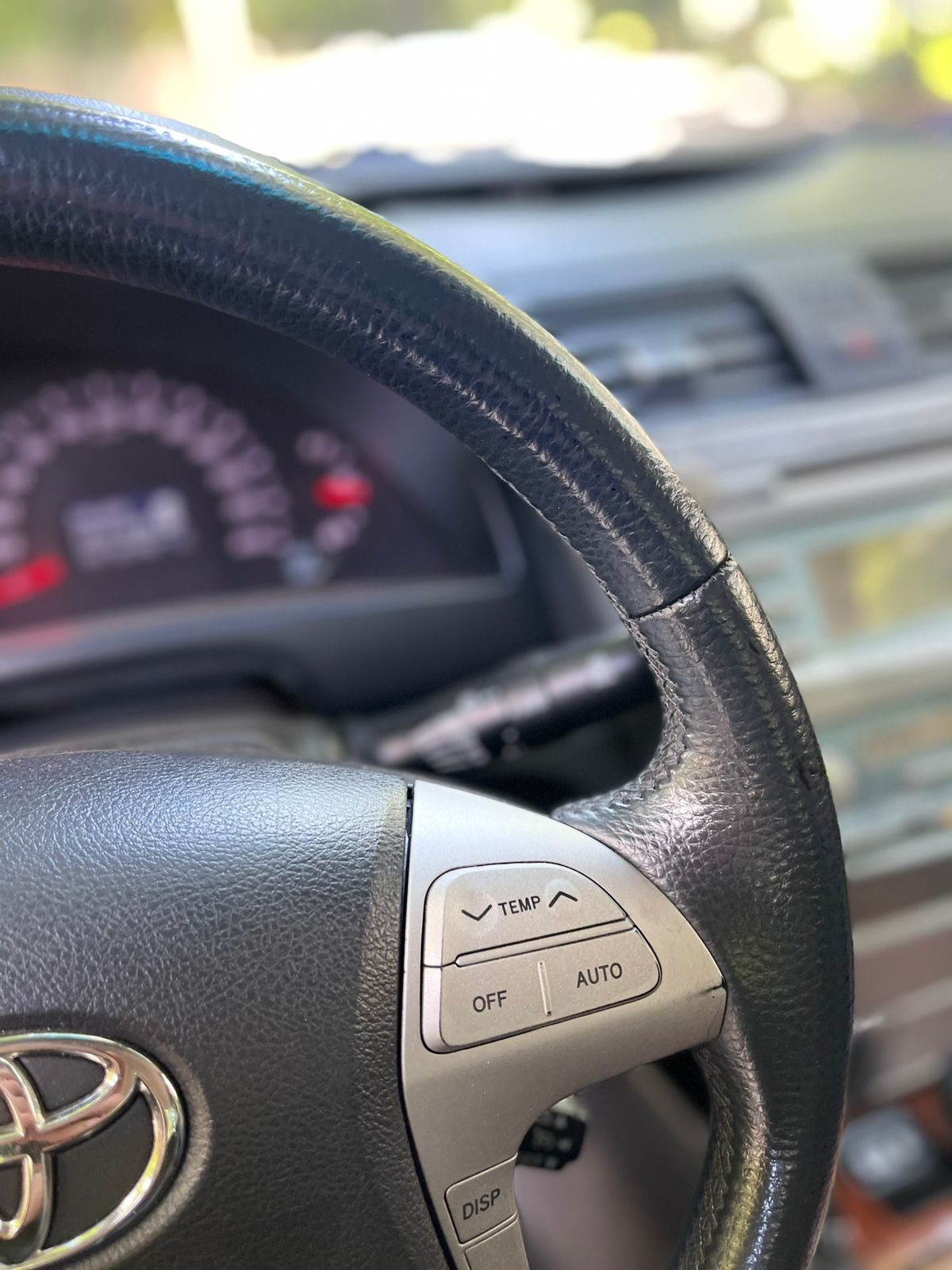 Продам Toyota Camry 40, АКПП, 2.4 в живому стані!!!