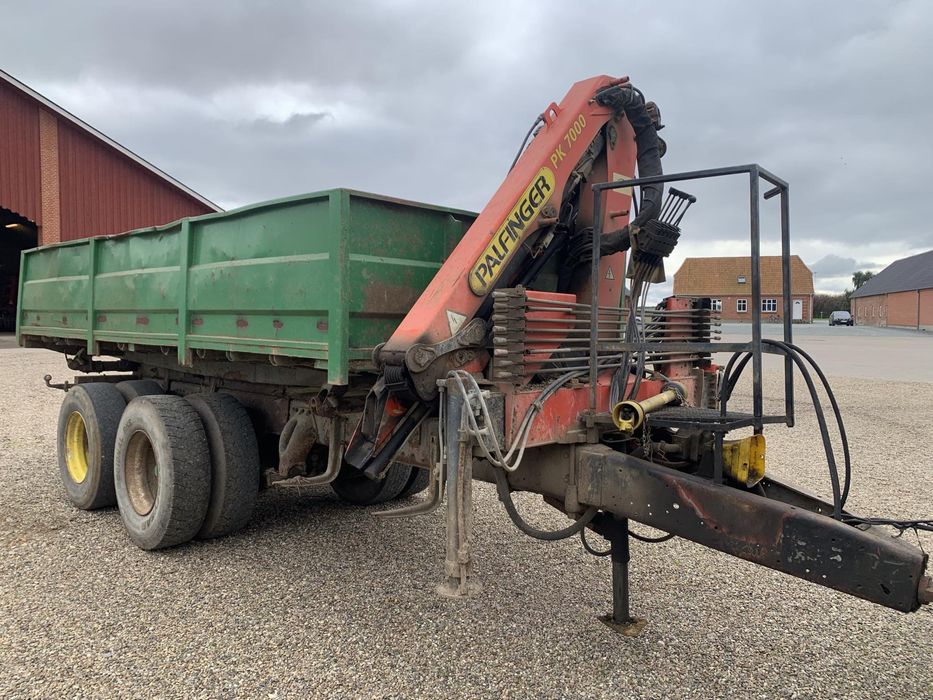 Przyczepa z HDS palfinger wywrotka z hamulcami