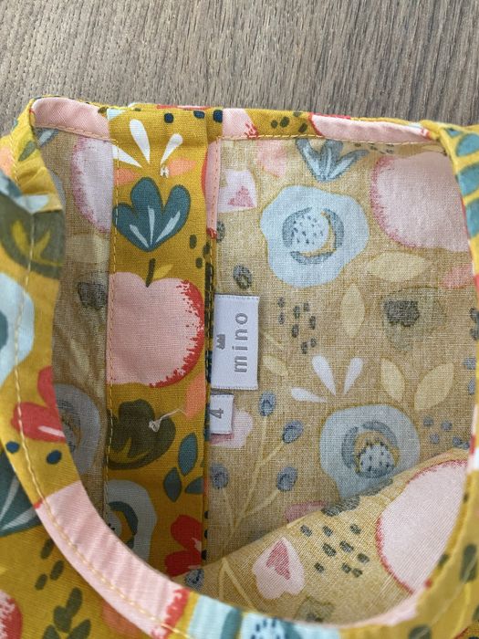 Стильна яскрава блуза