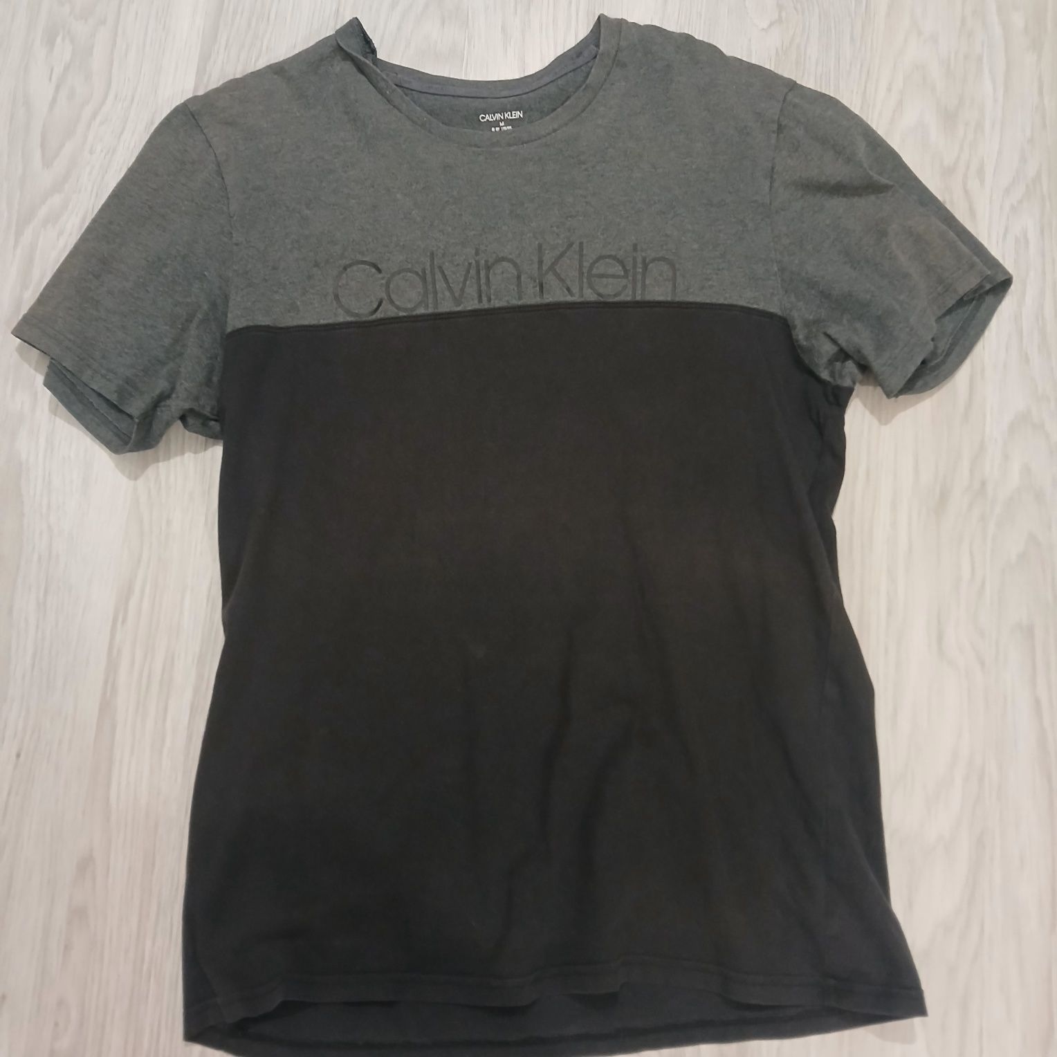 Koszulka Calvin Klein M